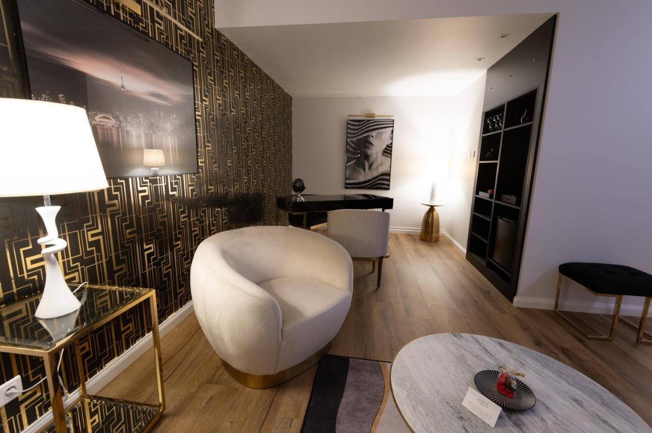 Grand Hotel Du Tonneau D'Or Belfort Kültér fotó