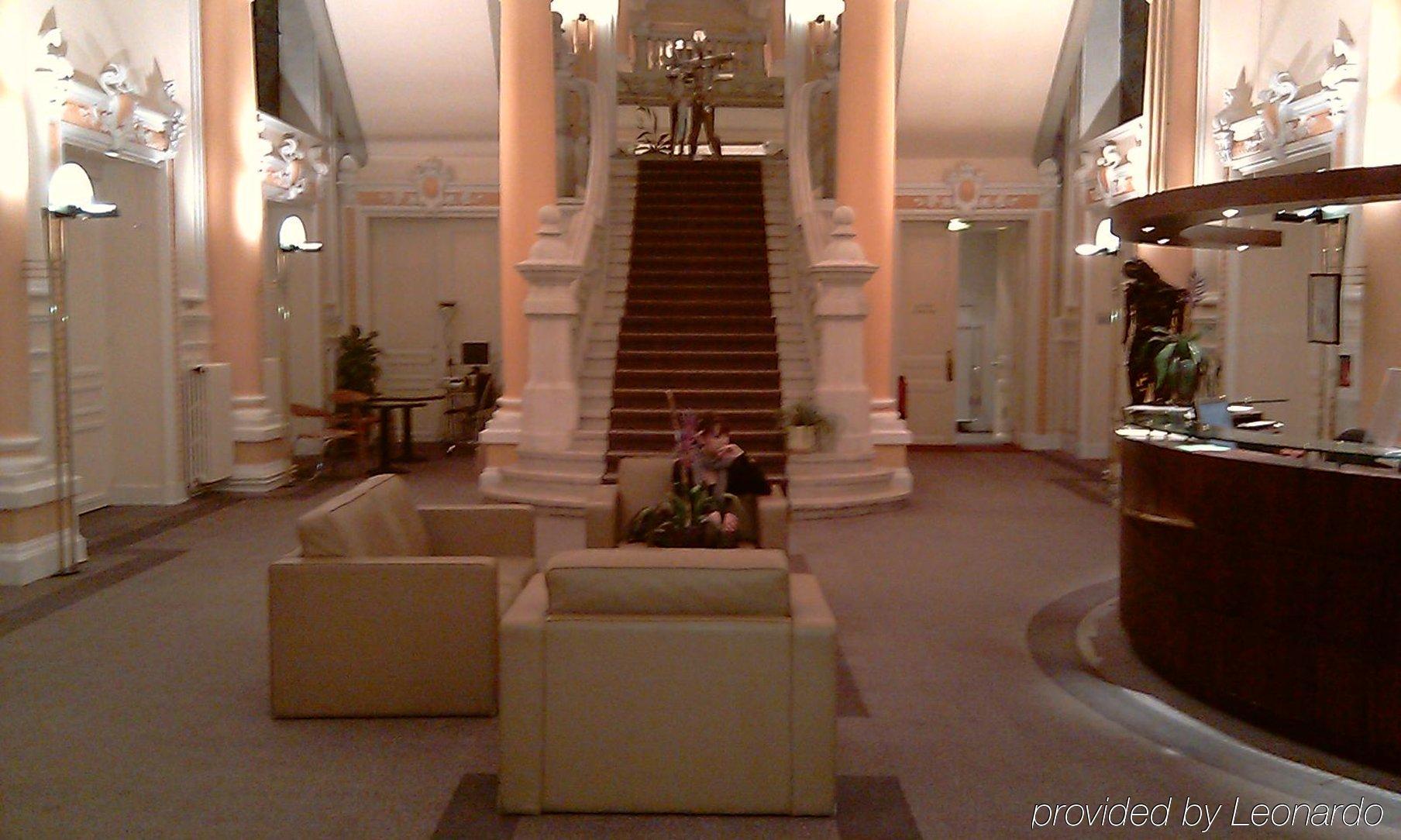 Grand Hotel Du Tonneau D'Or Belfort Beltér fotó